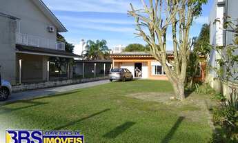 Imagem 2: CASA A VENDA NO CENTRO DE TRAMANDAI DE FRENTE PARA A AVENIDA FLORES DA CUNHA !!