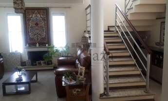 Imagem 2: Casa de condomínio para venda com 242 metros quadrados com 4 quartos