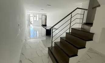 Imagem 3: Alugo Casa Duplex c/ 150m2 no Adrianópolis