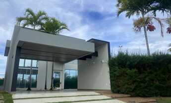 Imagem 3: Maria Rezende Machado - Porteira Fechada