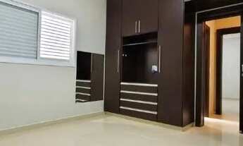 Imagem 6: Casa de condomínio térrea para aluguel tem 290 metros quadrados com 4 quartos