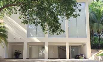 Imagem 2: Casa de condomínio sobrado para venda tem 654 metros quadrados com 5 quartos