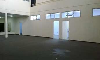 Imagem 4: Prédio Comercial para aluguel tem 1260 m² com 14 salas no Bairro Martins em Uberlândia - M