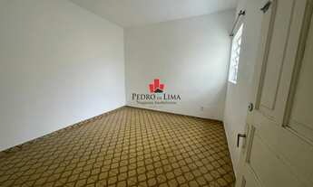 Imagem: Casa assobrada residêncial próximo ao