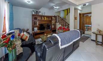 Imagem 2: Casa de 300 m2 com 4 quartos, 1 suíte e 1 banheiro à venda, por R$ 849.000