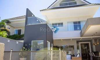 Imagem: Casa Duplex de alto padrão no Recreio