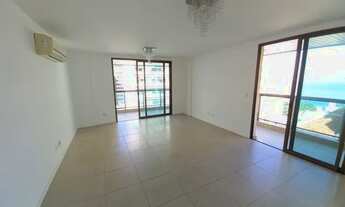 Imagem 4: Excelente apartamento com vaga de garagem, varanda e linda vista indevassável para a Praia