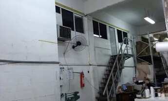 Imagem 2: Edifício residencial para venda tem 2400 metros quadrados com 1 quarto