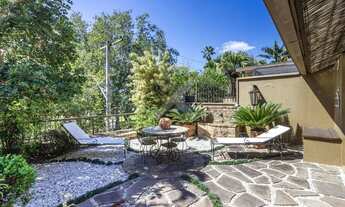 Imagem: Casa em condomínio com 318m² no Três