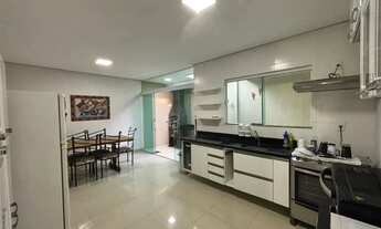 Imagem 2: Sobrado em condomínio bem localizado