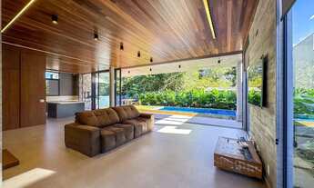 Imagem 2: CASA 5 SUÍTES EM CONDOMÍNIO FECHADO NO CORAÇÃO DO CAMPECHE-FLORIANÓPOLIS-SC