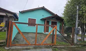 Imagem 3: Casa de esquina no bairro Hípica - 2 dormitórios