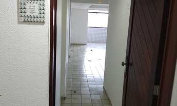 Imagem 2: ALUGA-SE APARTAMENTO FRENTE PRO MAR!