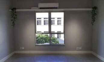 Imagem: Alugo e vendo Sala Reformada na Praça