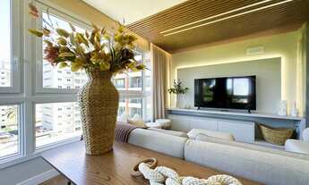 Imagem 2: Apartamento mobiliado, decorado e equipado, com 3 suítes e lavabo!