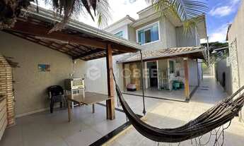 Imagem: Casa com 3 quartos e 238m² à venda no