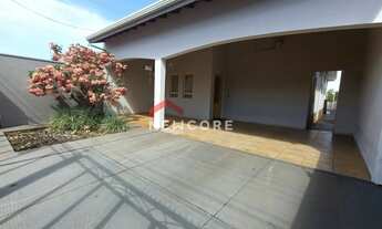 Imagem: Casa em Avenida Paulo Pereira Ayres - Jardim