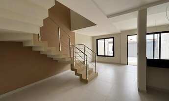 Imagem: Casa com 04 quartos, área gourmet e garagem