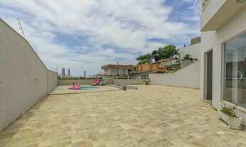 Imagem 7: Casa com 4 dormitórios sendo 2 suítes e 2 vagas de garagem no Bairro Nações em Balneário C