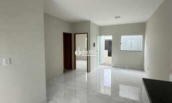 Imagem 2: Casa residencial com 2 quartos sendo 1 suíte disponível para venda no bairro Shopping Park