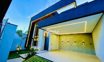 Imagem 4: Casa residencial com 3 suítes disponível para venda no bairro Grand Ville em Uberlândia-MG