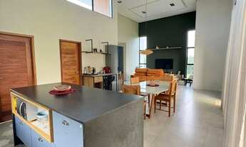 Imagem 6: Casa espetacular a 3 minutos da praia para aluguel e/ou venda