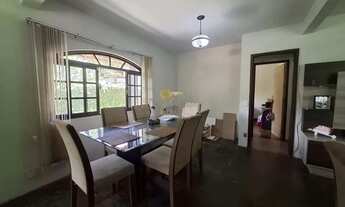 Imagem 4: Casa para Venda em Teresópolis, Albuquerque, 4 dormitórios, 2 banheiros, 2 vagas