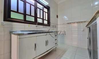 Imagem 6: Oportunidade - Casa Sobrado - Residencial Bosque dos Ipês - 3 Dormitórios - 141,62m²