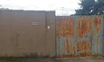 Imagem: Casa com 2 quartos à venda em Esmeraldas