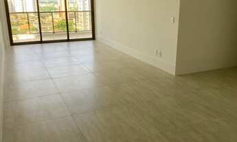 Imagem 7: Apt três quartos ( sendo Suite )/ 133 m2/ 2Vagas