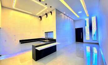 Imagem 5: CASA 03 QUARTOS SENDO 02 SUÍTES PLENAS, CLOSET - CORREDOR LATERAL - SETOR GOIÂNIA 2