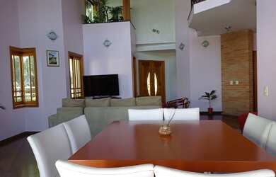 Imagem 7: Casa Espaçosa no Condomínio Arujá 5 com 4 suítes, com edícula independente