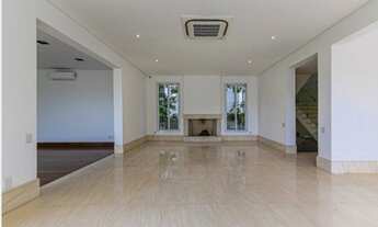 Imagem 4: Casa de condomínio para venda tem 720 metros quadrados com 4 quartos