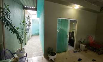 Imagem 4: Casa Linear com piscina em cosmos