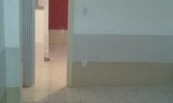 Imagem 4: Casa para aluguel possui 30 metros quadrados com 1 quarto em Inhoaíba - Rio de Janeiro - R