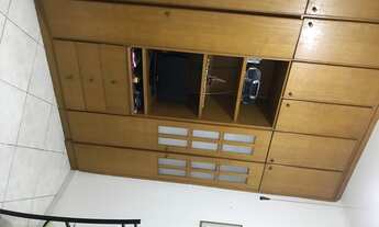 Imagem 4: Sala/quarto totalmente mobiliado, vaga de garagem, na quadra da praia da Aparecida em Sant