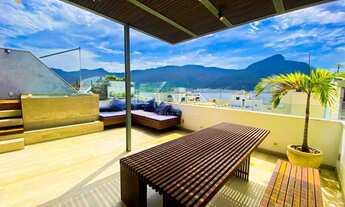 Imagem 3: A cobertura duplex completamente reformada possui um design moderno e sofisticado, com aca