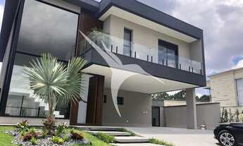 Imagem: SANTANA DE PARNAIBA - Casa Padrão - Alphaville