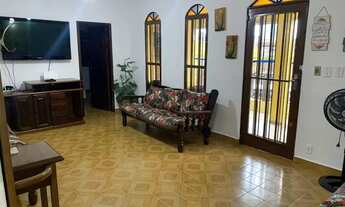 Imagem 6: Casa com piscina a 200 metros da praia