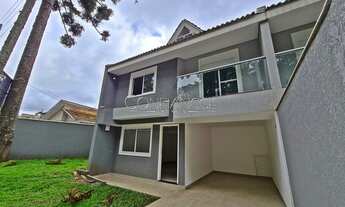 Imagem 2: Confiancce Imóveis Aluga: Lindo e amplo sobrado novo, com bastante espaço de terreno, em l