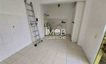 Imagem: Casa a poucos metros do Mar