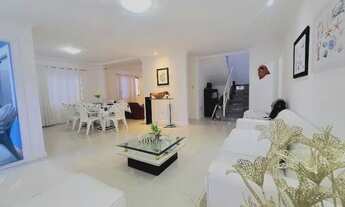 Imagem 2: CASA NASCENTE TOTAL EM MIRÁGEM, CONDOMÍNIO, 15 MIN A PÉ DA PRAIA DE VILLAS E BURAQUINHO