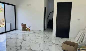 Imagem 4: Sobrados novos - Morada da Praia- Boracéia. Acabamento de primeira