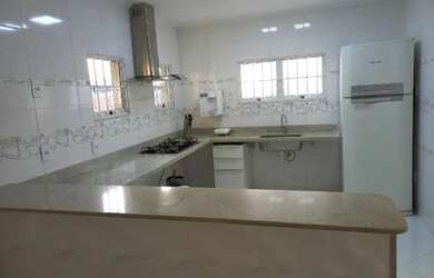 Imagem 3: Vendo casa triplex no Residencial Parque Real, em Realengo