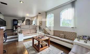 Imagem: Casa à Venda - Alto de Pinheiros, 3 Quartos