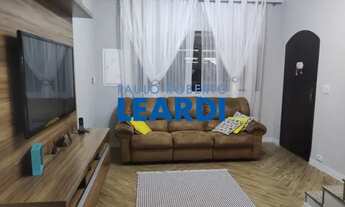 Imagem: SOBRADO - VILA CARMOSINA - SP