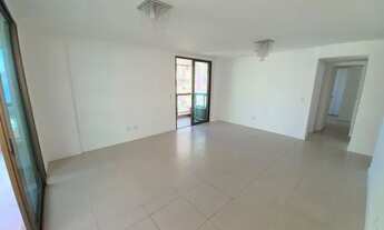 Imagem 6: Excelente apartamento com vaga de garagem, varanda e linda vista indevassável para a Praia