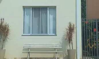 Imagem 2: Casa em condomínio fechado, em Cotia, toda mobiliada, 91m², 2 suítes, 2 vagas de garagem