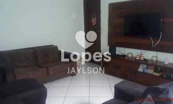 Imagem 2: Casa de rua-À VENDA-Vaz Lobo-Rio de Janeiro-RJ