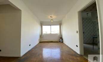 Imagem 2: Apto com 02 amplos dormitórios com armários, sal grande para 02 ambientes